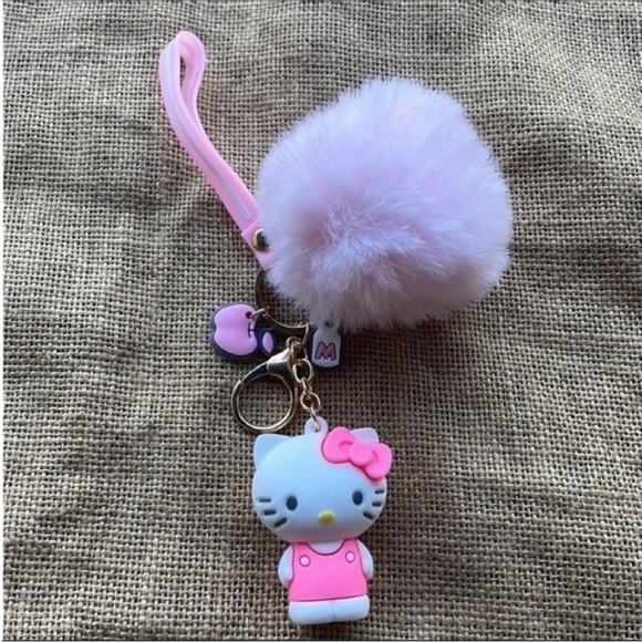 Sanrio Hello Kitty Fur Pink Key Ring Fey Fob Bag / Key Ring New Fur ball - Picture 2 of 7